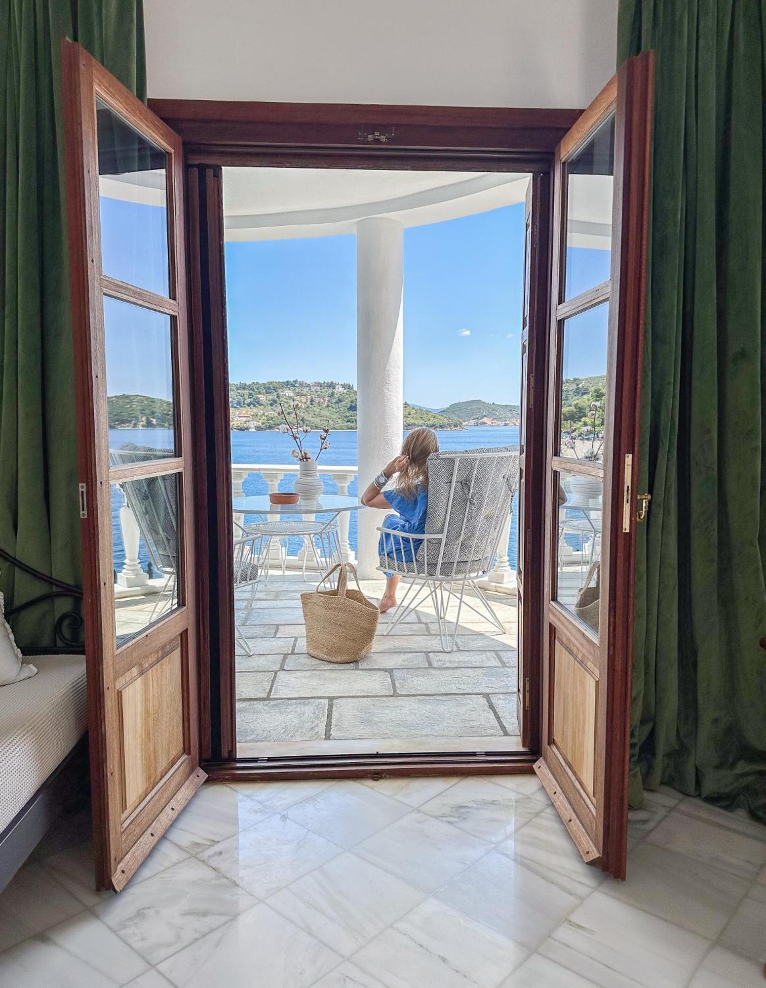 Ourania'S Mansion Hotel Skiathos Town Exterior photo