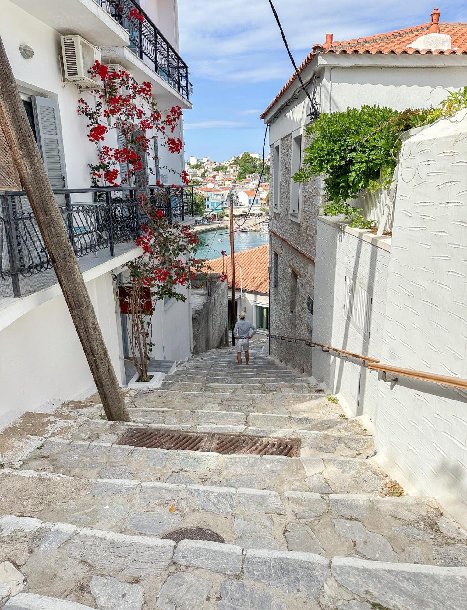 Ourania'S Mansion Hotel Skiathos Town Exterior photo